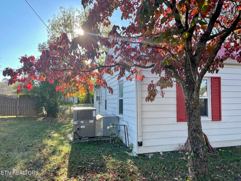 2615 Orton Dr, Maryville, TN 37804