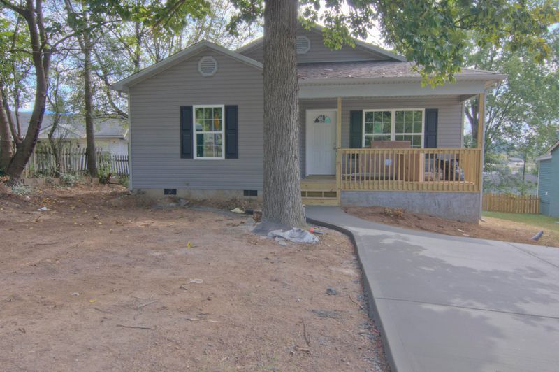 2616 Carson Ave, Knoxville, TN 37917