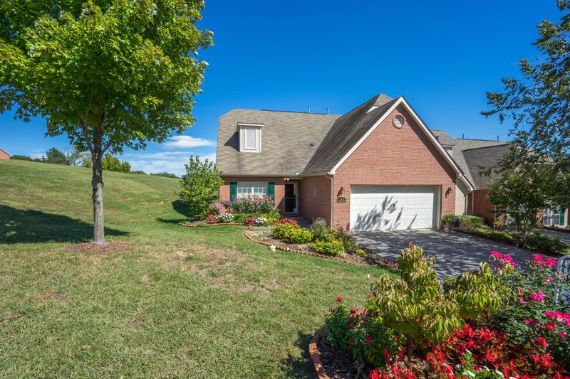 2616 Moss Creek Rd, Knoxville, TN 37912