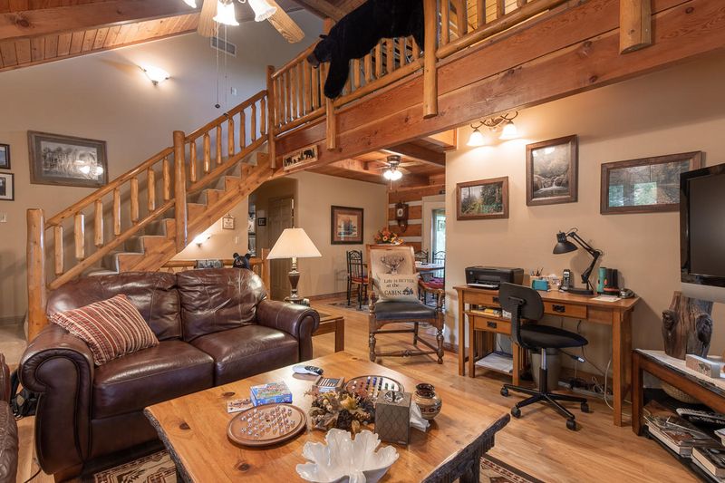 2616 Sunset Cir, Sevierville, TN 37862