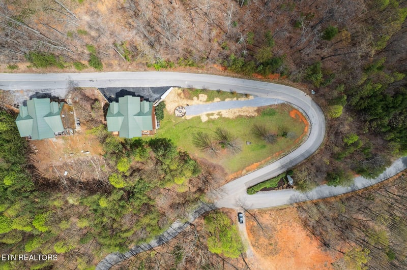 2619 Burchfiel View Ln, Sevierville, TN 37876