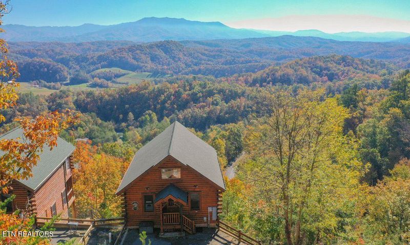 2619 Greystone Ridge Dr, Sevierville, TN 37876