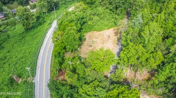 262 Ballfield Rd, Oakdale, TN 37829