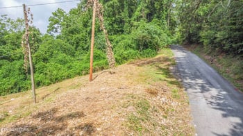 262 Ballfield Rd, Oakdale, TN 37829