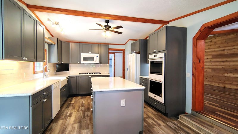 262 County Road 792, Etowah, TN 37331