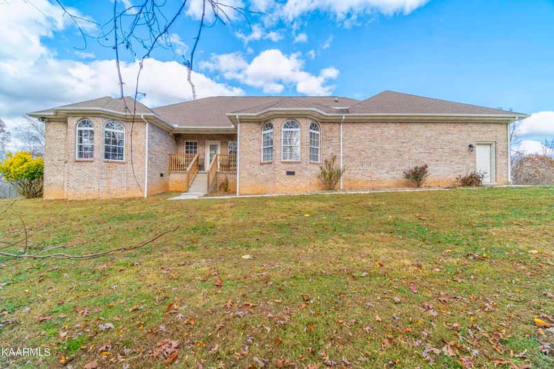 262 Hiwassee View Dr, Jacksboro, TN 37757