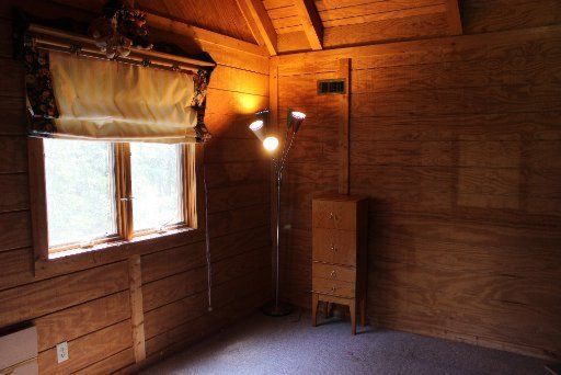 262 Indian Creek Rd, Jacksboro, TN 37757