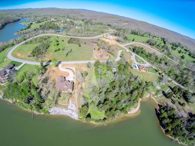 262 Serenity Dr, Harriman, TN 37748