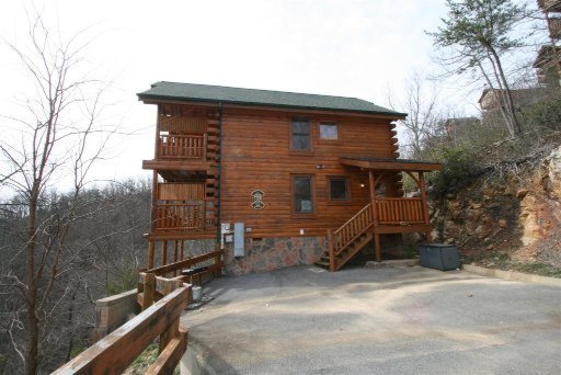 2620 Greystone Rg, Pigeon Forge, TN 37876
