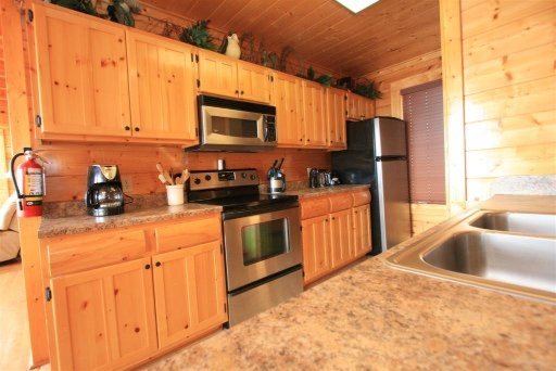 2620 Greystone Rg, Pigeon Forge, TN 37876
