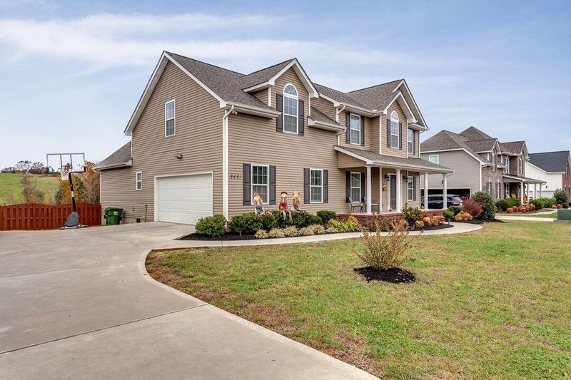 2621 Daventry Dr, Maryville, TN 37804