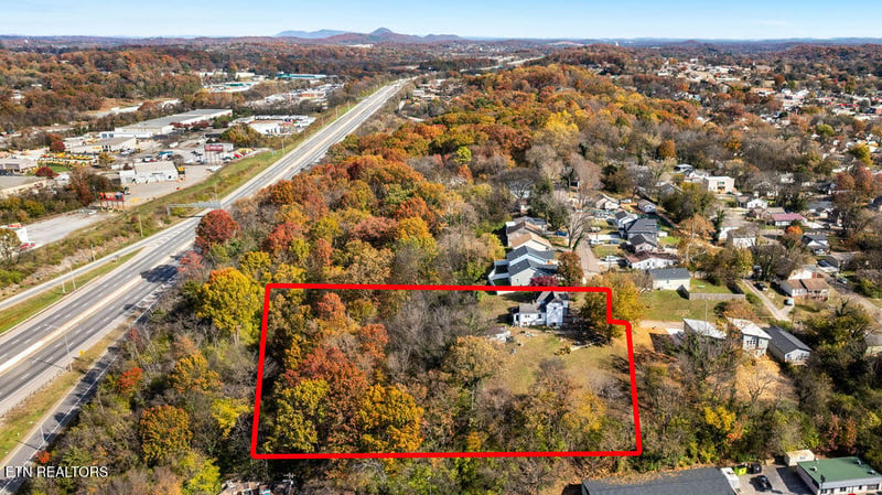 2621 Summit Ave, Knoxville, TN 37917