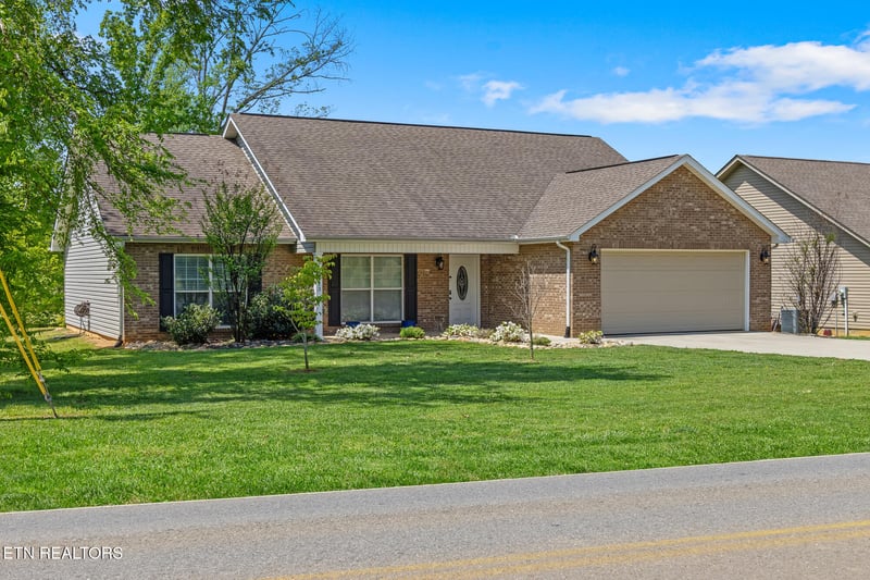 2623 Best Rd, Maryville, TN 37803
