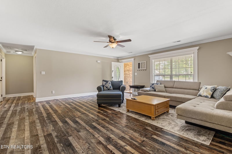 2623 Best Rd, Maryville, TN 37803