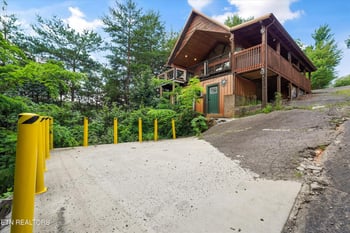 2624 Blanket Mountain Way, Sevierville, TN 37862