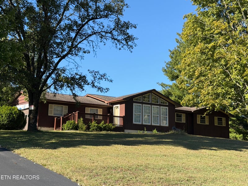 2624 Hinds Creek Rd, Heiskell, TN 37754