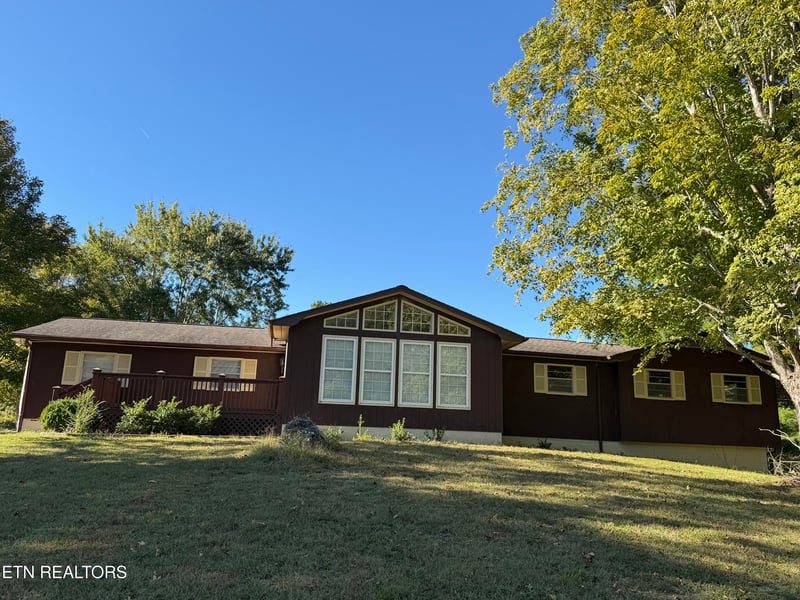 2624 Hinds Creek Rd, Heiskell, TN 37754