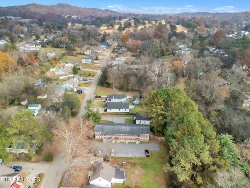 2626 Tecoma Dr, Knoxville, TN 37917