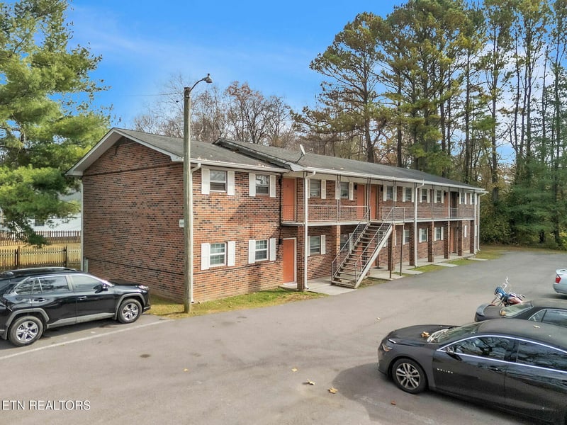 2626 Tecoma Dr, Knoxville, TN 37917