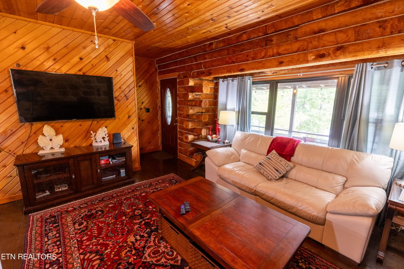 263 Blue Ridge Rd, Speedwell, TN 37870