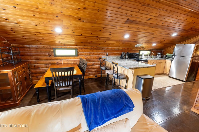 263 Blue Ridge Rd, Speedwell, TN 37870
