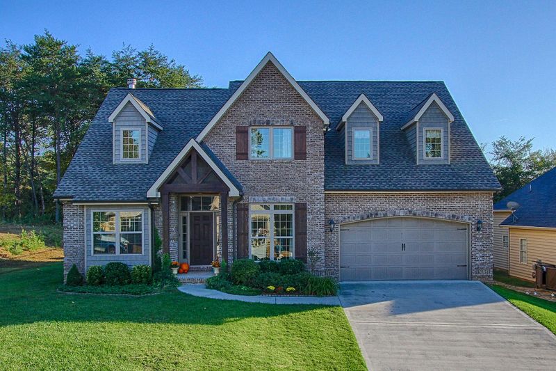 263 Fallon Ln, Lenoir City, TN 37771