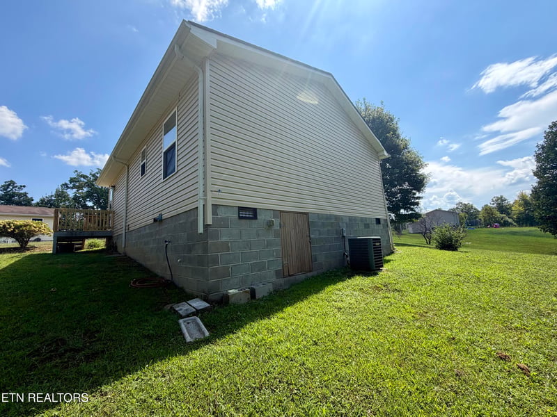 263 Fordham Pvt Ln, Robbins, TN 37852