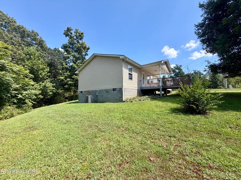 263 Fordham Pvt Ln, Robbins, TN 37852
