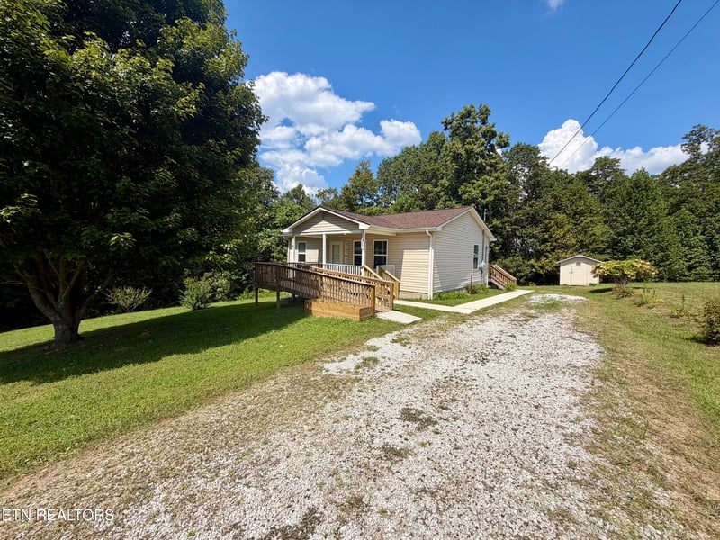 263 Fordham Pvt Ln, Robbins, TN 37852