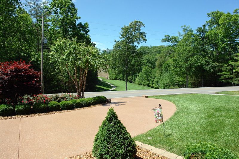 263 Forest Hill Dr, Crossville, TN 38558