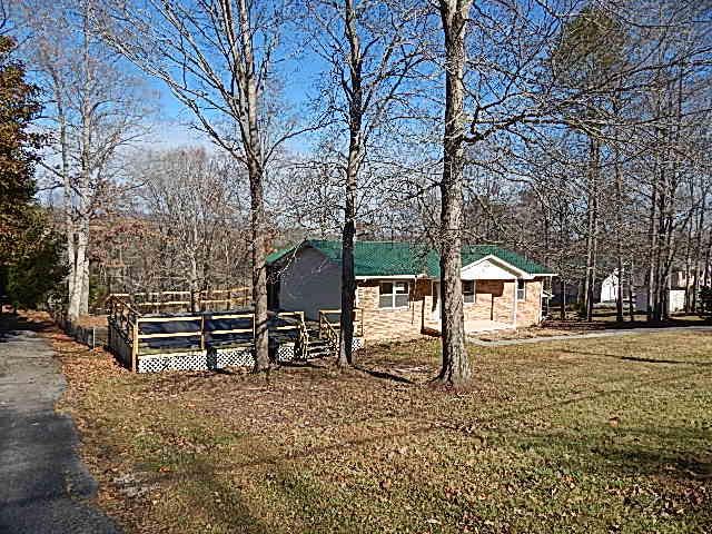 263 Hillcrest Dr, Caryville, TN 37714