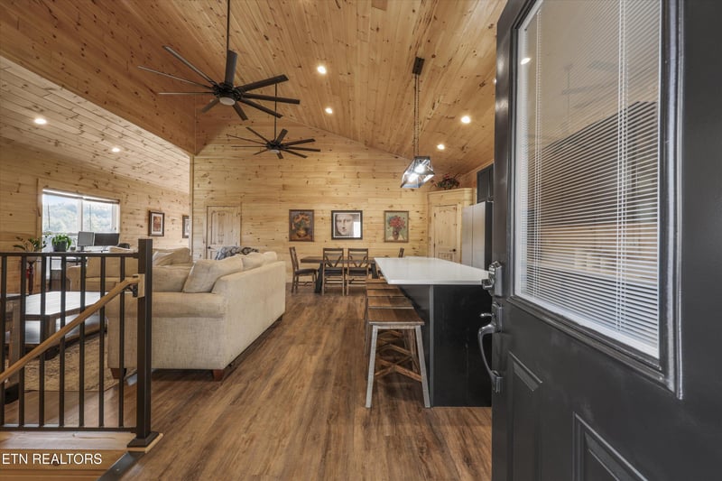 2630 Waldens Creek Rd, Sevierville, TN 37862