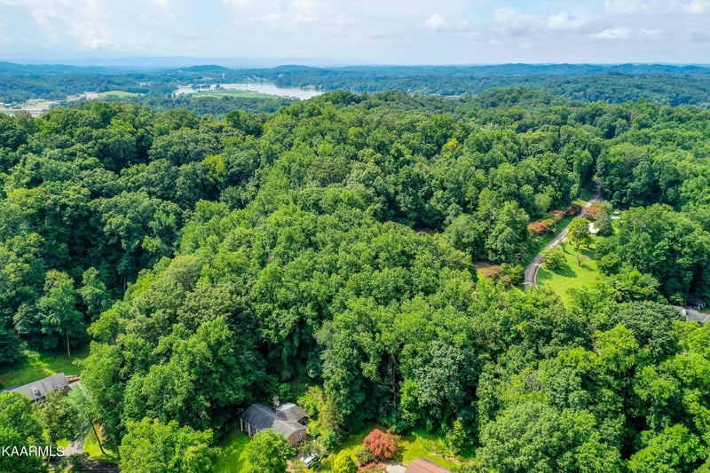 2632 SW Lynbrulee Ln, Knoxville, TN 37920