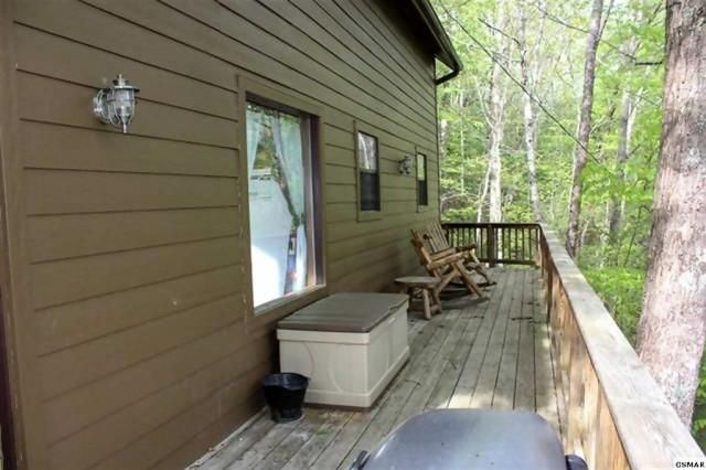 2633 Black Walnut Flats Rd, Sevierville, TN 37862