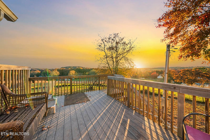 2633 Claysville Rd, Crossville, TN 38571