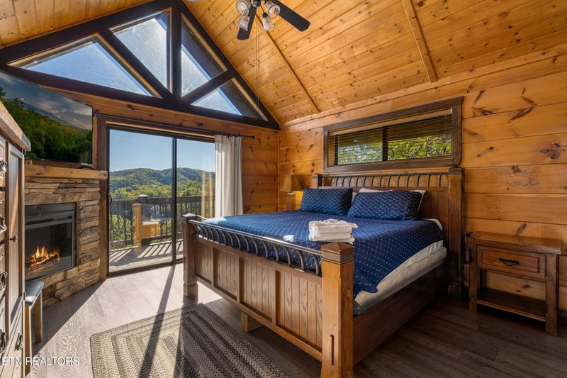 2634 Sawmill Branch Dr, Sevierville, TN 37862
