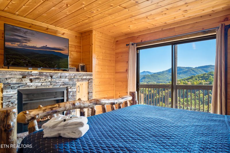 2634 Sawmill Branch Dr, Sevierville, TN 37862