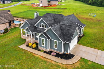 2635 River Island Blvd, Kodak, TN 37764