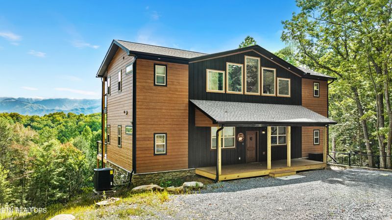 2636 Grassy Branch Loop, Sevierville, TN 37876