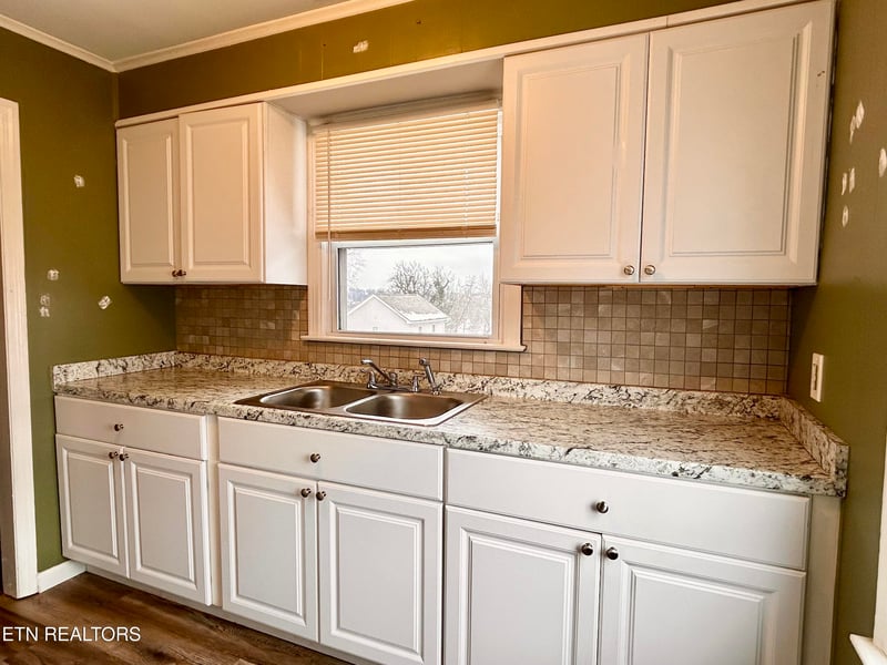 2638 Summitt Ave, Knoxville, TN 37917