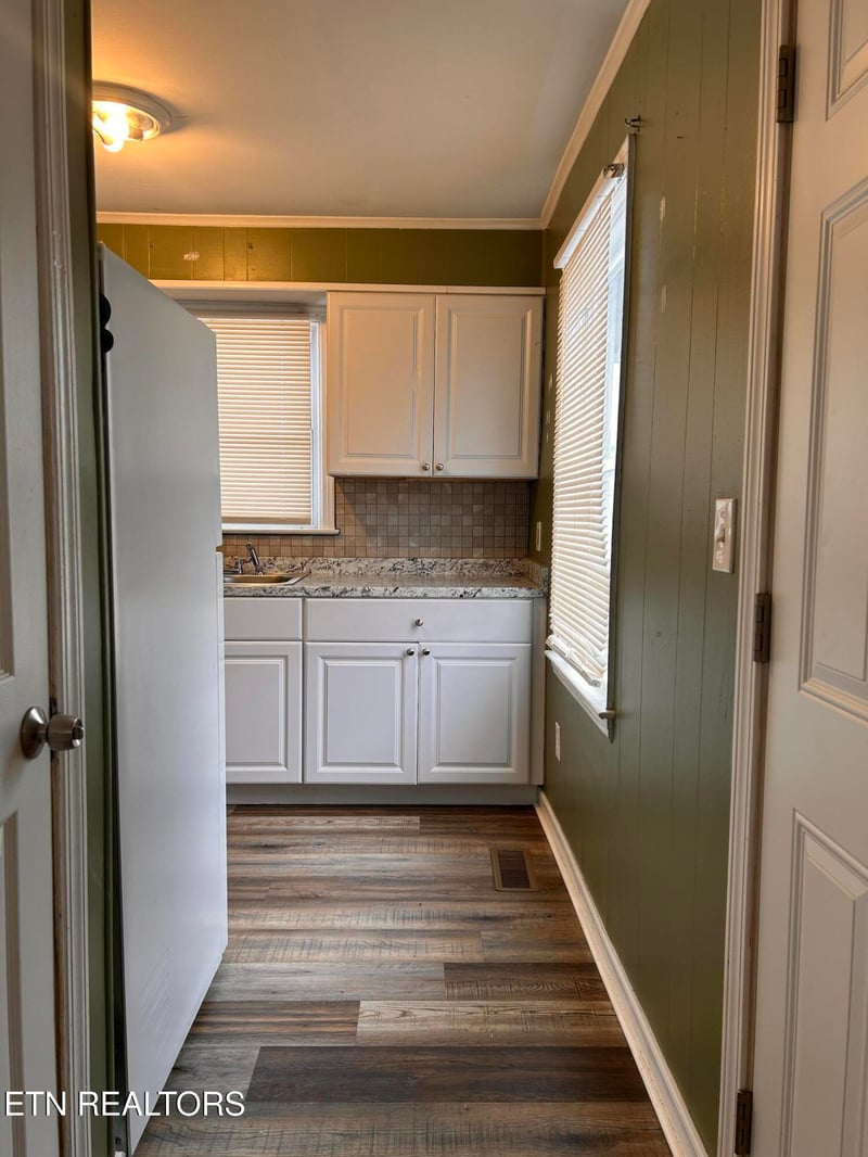 2638 Summitt Ave, Knoxville, TN 37917