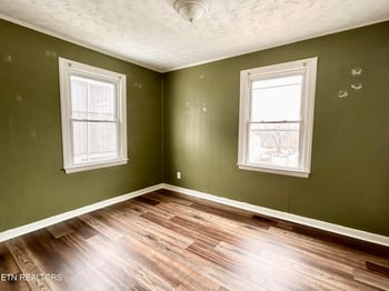 2638 Summitt Ave, Knoxville, TN 37917