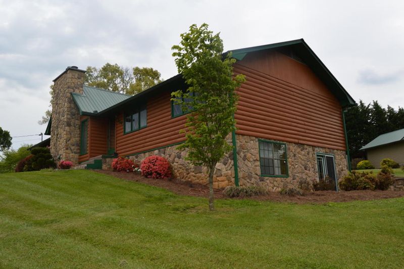 264 Cherokee Tr, Seymour, TN 37865