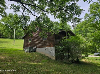 264 Old Long Hollow Rd, Lafollette, TN 37766