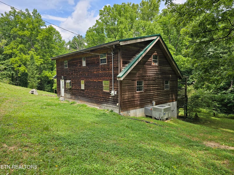 264 Old Long Hollow Rd, Lafollette, TN 37766