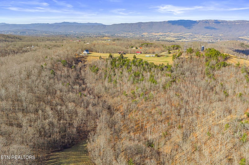 264 Victory Cross Rd, Lafollette, TN 37766