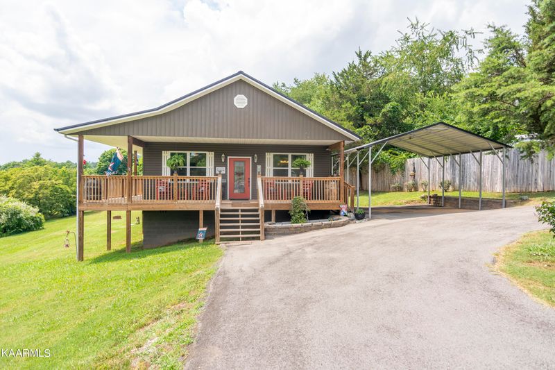 2641 Mayner Ln, Kodak, TN 37764