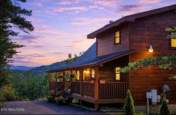 2644 Raccoon Hollow Way, Sevierville, TN 37862
