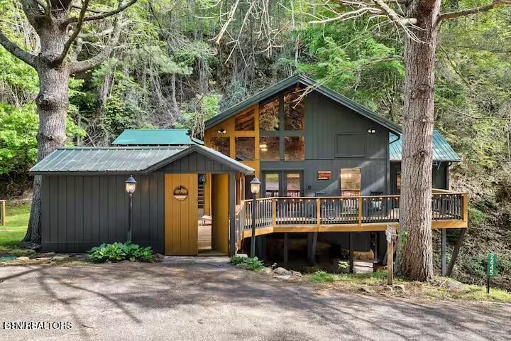 2645 Black Walnut Flats Rd, Sevierville, TN 37862