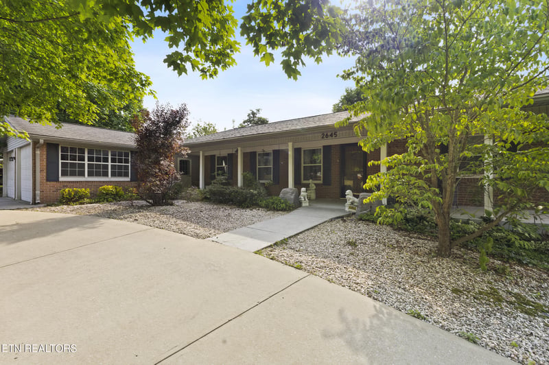 2645 Mountain View Dr, Morristown, TN 37814